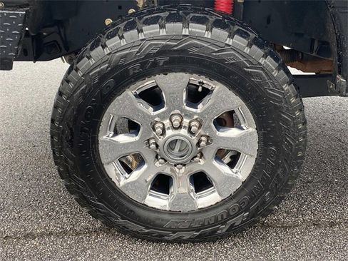 Certified 2017 Ford F250 Lariat w/ Lariat Ultimate Package image 11