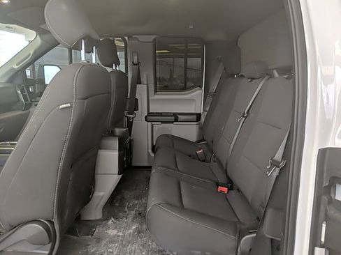 Used 2018 Ford F150 XL w/ Equipment Group 101A Mid image 11