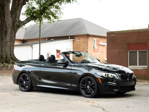 Used 2020 BMW M240i Convertible RWD image 7