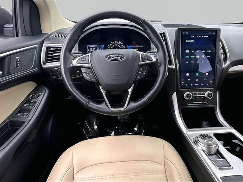 Certified 2024 Ford Edge SEL AWD/4WD image 5