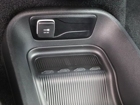 New 2026 Chrysler Pacifica Select image 31