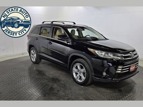 Used 2017 Toyota Highlander Limited w/ Protection Package #3 AWD/4WD image 1