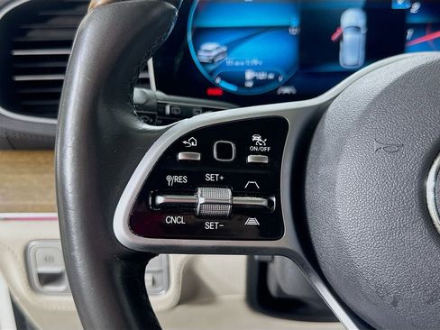 Used 2020 Mercedes-Benz GLE 450 4MATIC image 22