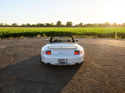 Used 2000 Porsche 911 Carrera 4 AWD/4WD image 41