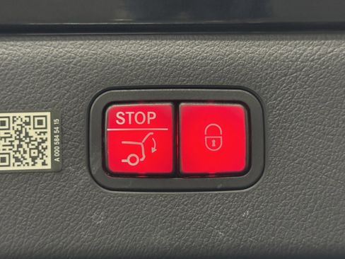 Certified 2023 Mercedes-Benz EQS 580 580 image 17