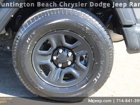 Used 2023 Jeep Wrangler Sport image 6