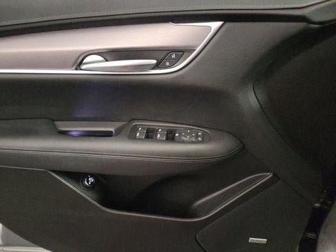Certified 2023 Cadillac XT5 Luxury FWD image 8