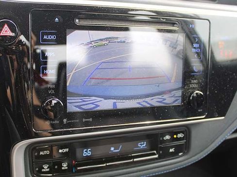 Used 2019 Toyota Corolla SE w/ SE Premium Package FWD image 12