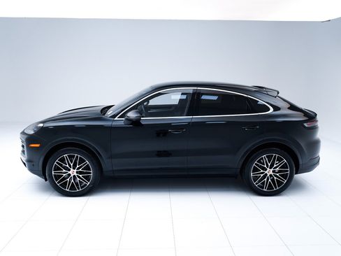 New 2026 Porsche Cayenne Coupe image 2