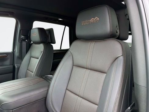 New 2026 Chevrolet Tahoe High Country AWD/4WD image 23