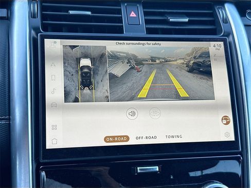 Used 2023 Land Rover Discovery S R-Dynamic image 15