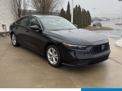 Certified 2025 Honda Accord LX image 1