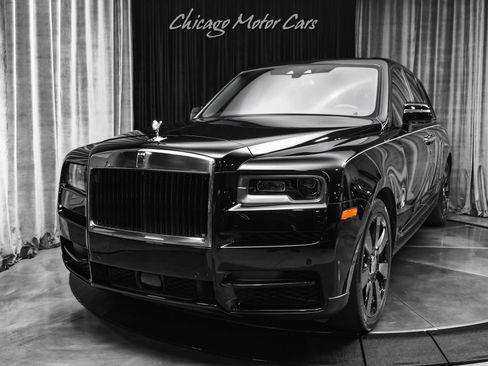 Used 2023 Rolls-Royce Cullinan w/ Cullinan Package AWD/4WD image 2