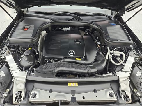 Used 2021 Mercedes-Benz GLC 300 image 17