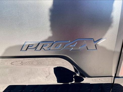 Used 2024 Nissan Titan PRO-4X w/ Pro-4x Convenience Package image 22