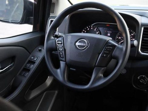 Used 2022 Nissan Frontier SV w/ Technology Package AWD/4WD image 24