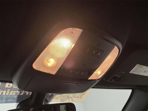 Used 2022 Dodge Durango R/T image 28