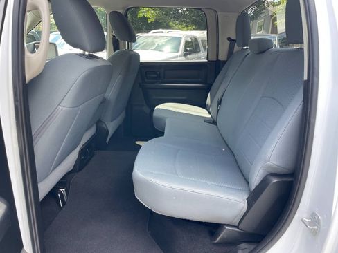 Used 2018 RAM 1500 Express w/ Express Value Package RWD image 14