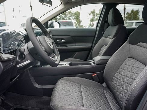 New 2026 Nissan Kicks SV image 18