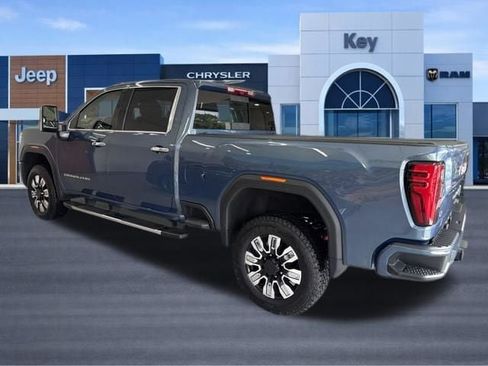 Used 2026 GMC Sierra 2500 Denali w/ Denali Reserve Package AWD/4WD image 4