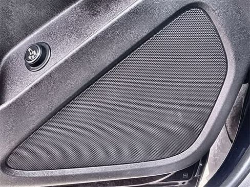 Used 2021 Chevrolet Equinox LT w/ Driver Convenience Package image 31