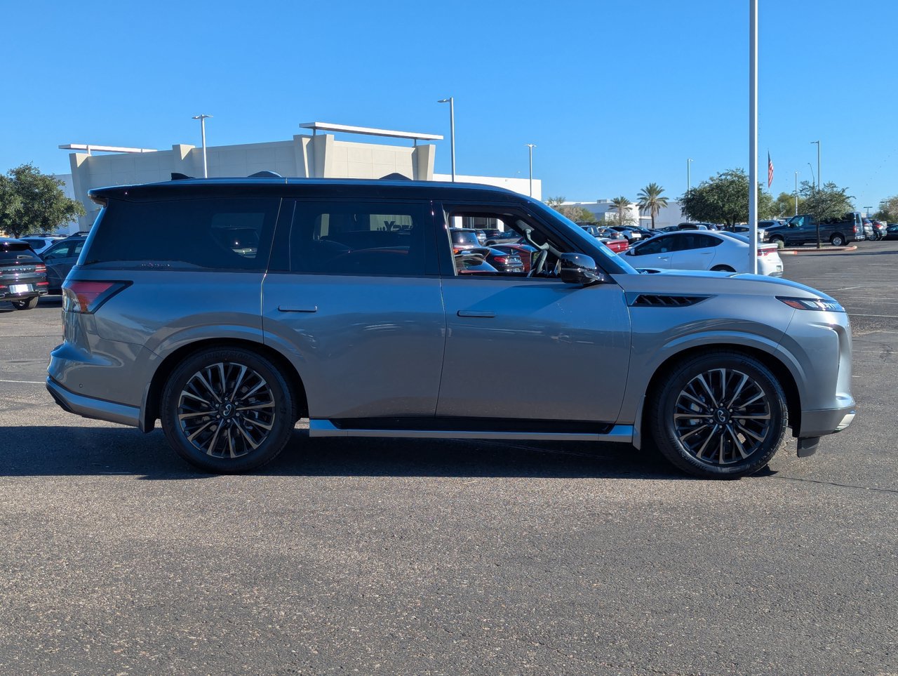 Certified 2026 INFINITI QX80 Autograph AWD/4WD image 7