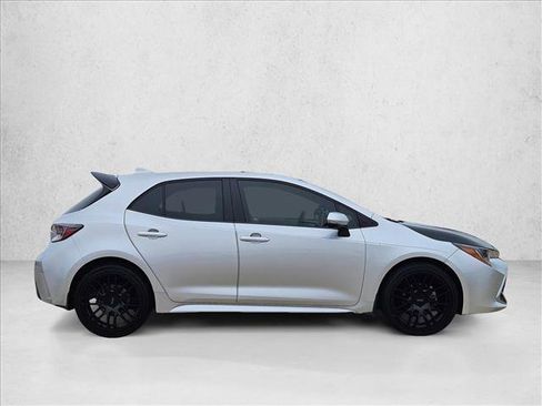 Used 2019 Toyota Corolla XSE image 4