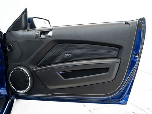 Used 2013 Ford Mustang GT Premium RWD image 20