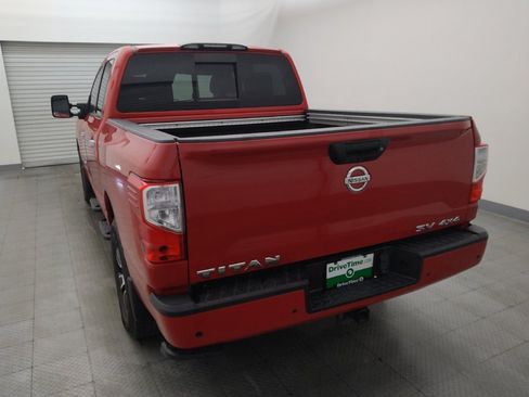 Used 2021 Nissan Titan SV w/ SV Convenience Package AWD/4WD image 6