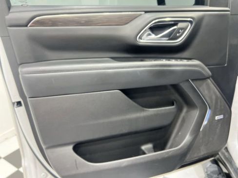 Used 2023 Chevrolet Suburban Z71 w/ Z71 Off-Road Package image 22