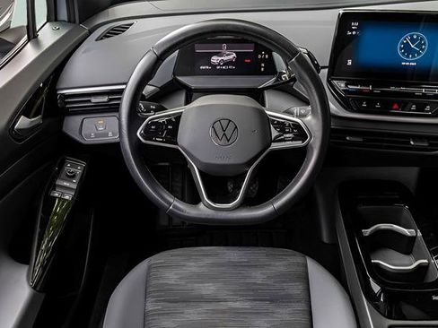 Used 2022 Volkswagen ID.4 Pro image 16