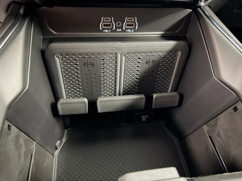 New 2026 RAM 3500 Laramie AWD/4WD image 22