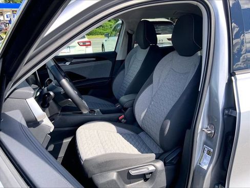 Used 2025 Volkswagen Tiguan S AWD/4WD image 5