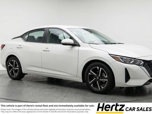 Used 2025 Nissan Sentra SV image 1