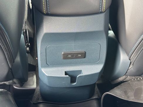 Used 2025 Ford Maverick Lobo AWD/4WD image 24