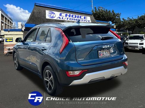 Used 2025 Kia Niro EX FWD image 5