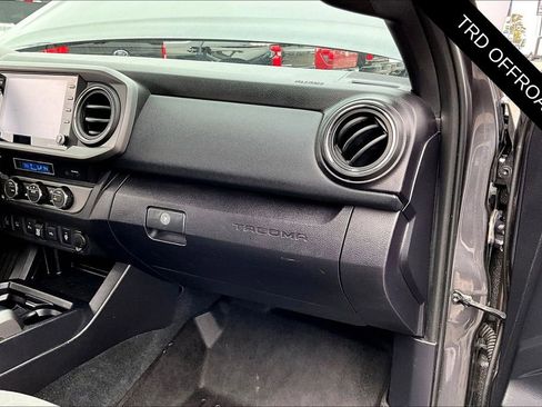 Used 2021 Toyota Tacoma TRD Off-Road image 26