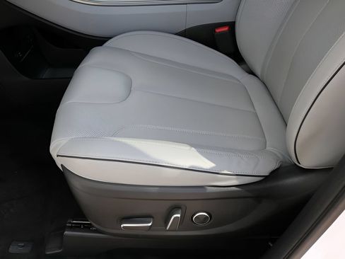 Used 2025 Hyundai Palisade SEL FWD image 13