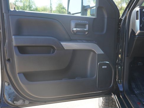 Used 2019 Chevrolet Silverado 3500 LTZ w/ Duramax Plus Package AWD/4WD image 17