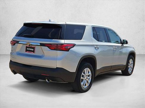 Certified 2022 Chevrolet Traverse LS FWD image 5