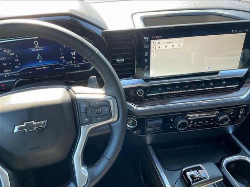 Used 2023 Chevrolet Silverado 1500 LT Trail Boss w/ LT Trail Boss Premium Package image 18