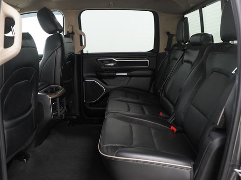 Used 2019 RAM 1500 Laramie image 13