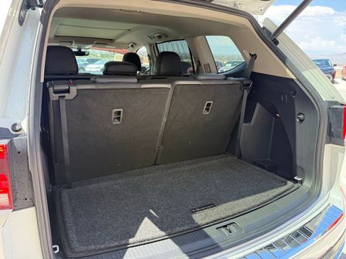 Used 2021 Volkswagen Atlas SE FWD image 11