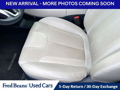 Used 2020 Hyundai Palisade SEL w/ Premium Package AWD/4WD image 4