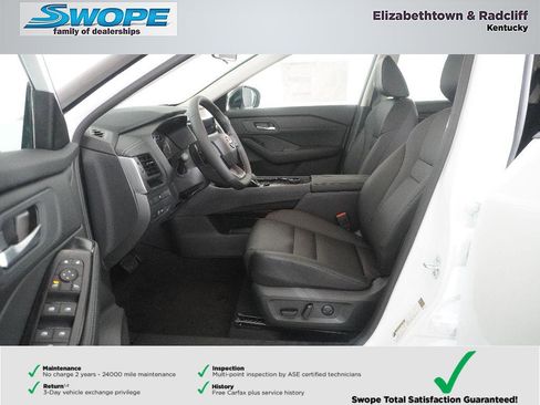 Used 2026 Nissan Rogue SV AWD/4WD image 12