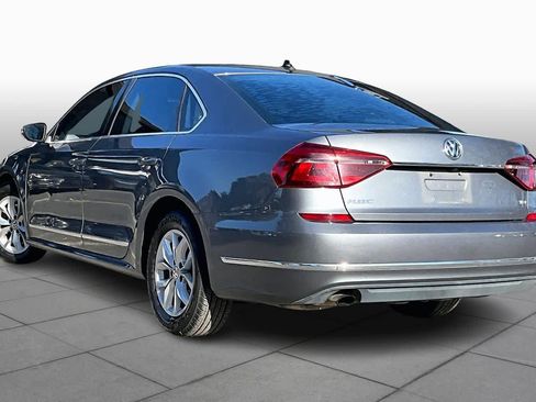 Used 2017 Volkswagen Passat 1.8T S image 12