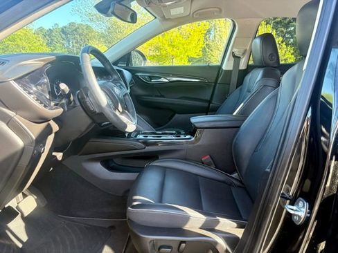 Used 2023 Buick Envision Essence FWD image 27