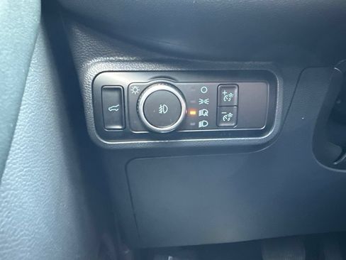 Used 2025 Ford Explorer ST-Line AWD/4WD image 19