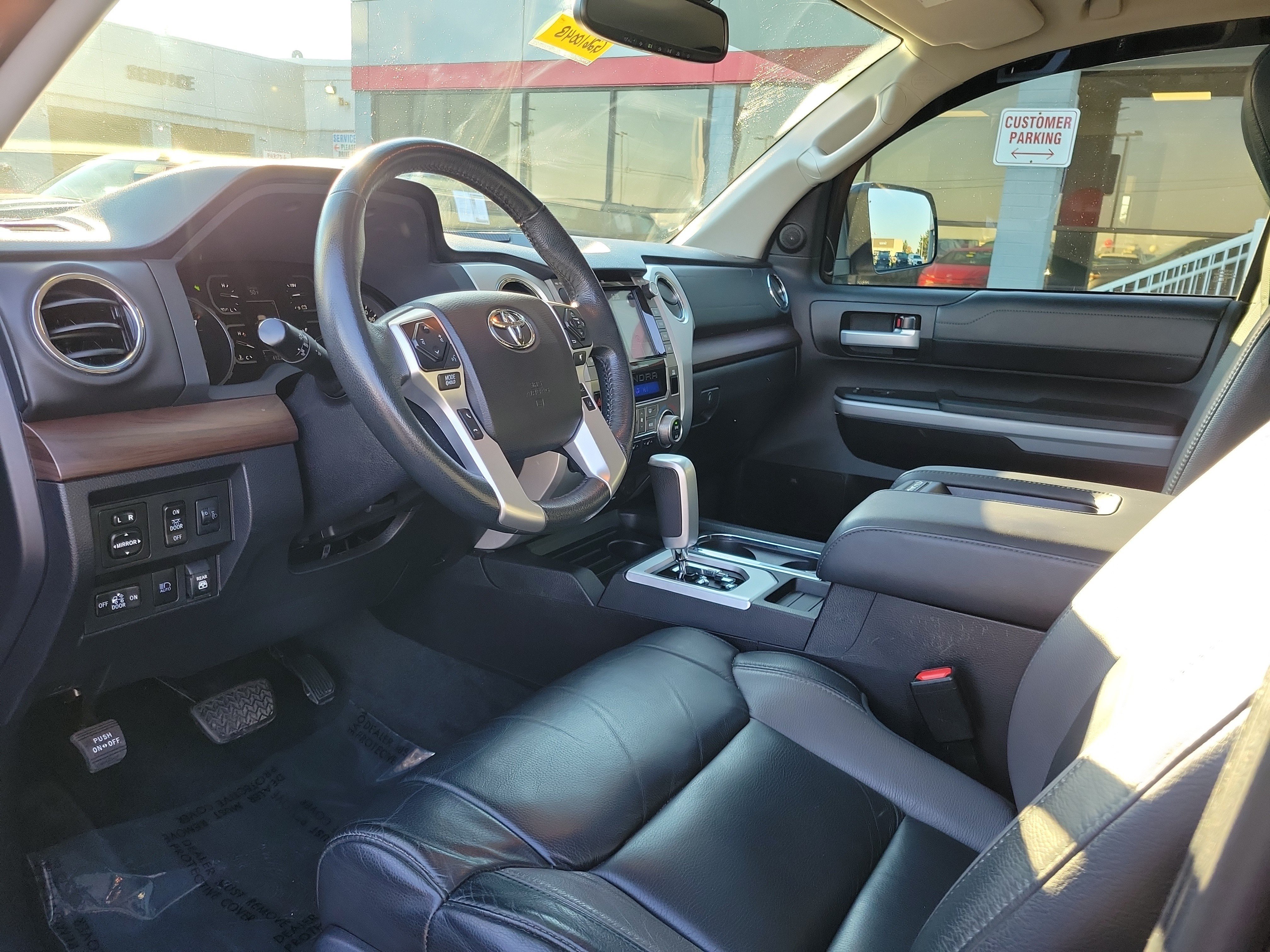 Used 2021 Toyota Tundra Limited w/ Limited Premium Package AWD/4WD image 19