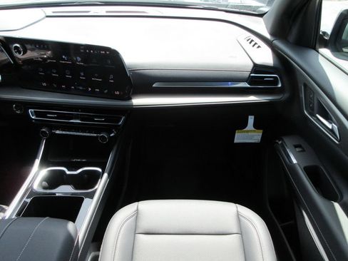 New 2026 Chevrolet Traverse LT w/ Midnight/Sport Edition FWD image 16